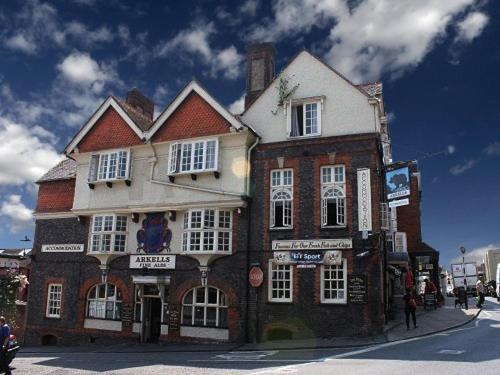 Hotel The Bear Marlborough Exterior foto